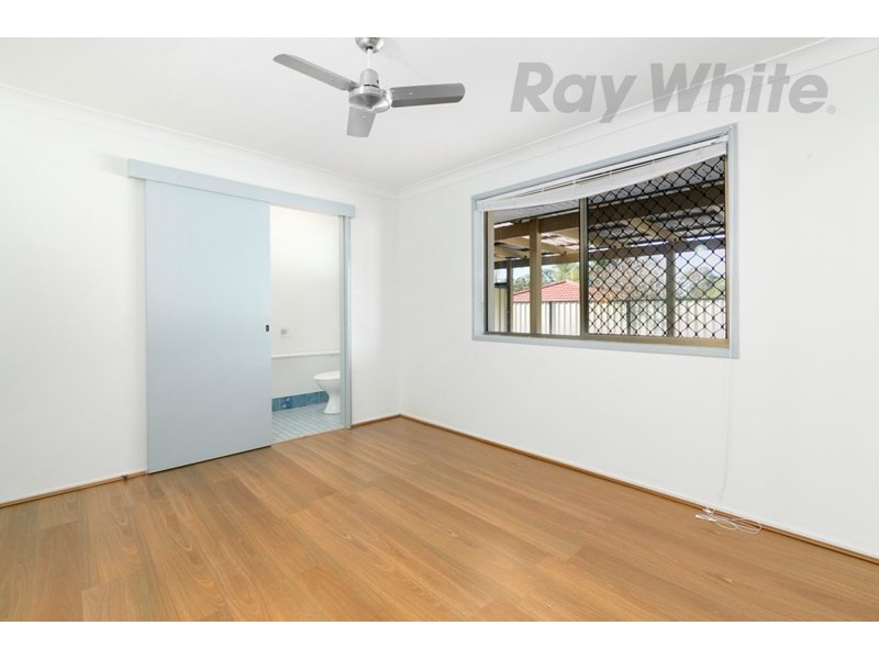 10 Centaurus Crescent, Regents Park QLD 4118
