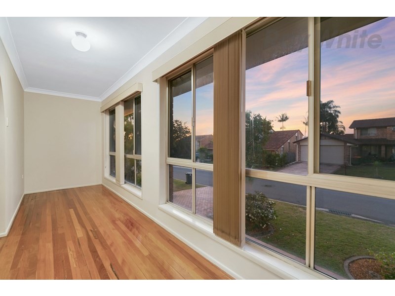 10 Cressbrook Street, Eight Mile Plains QLD 4113