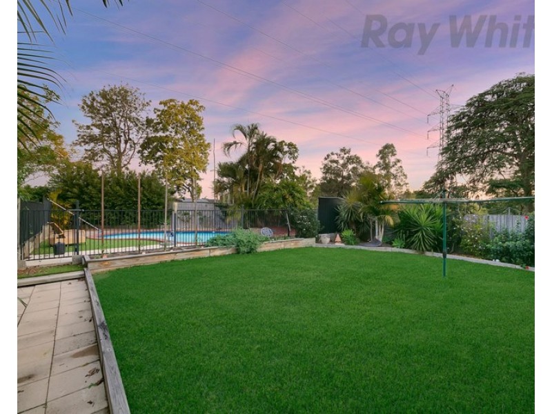 15 Kandanga Street, Eight Mile Plains QLD 4113