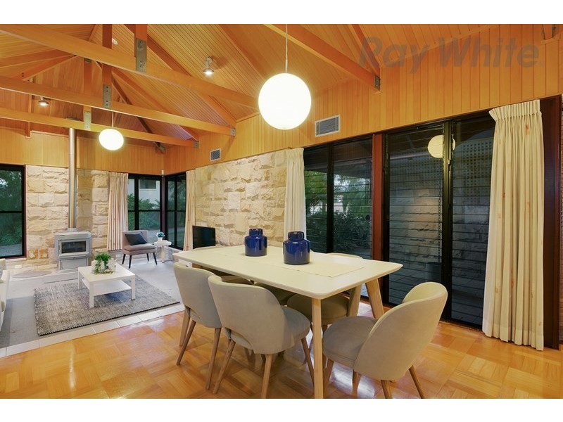 24 Dance Crescent, Eight Mile Plains QLD 4113