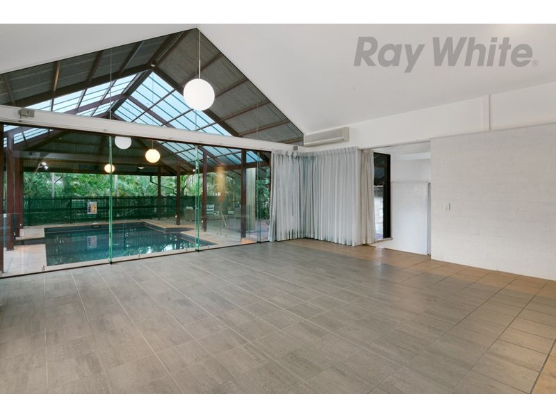 24 Dance Crescent, Eight Mile Plains QLD 4113