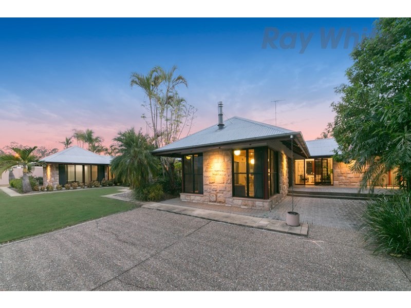 24 Dance Crescent, Eight Mile Plains QLD 4113