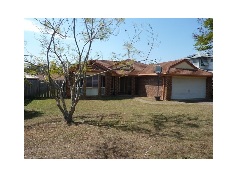 16 Madau Street, Mansfield QLD 4122