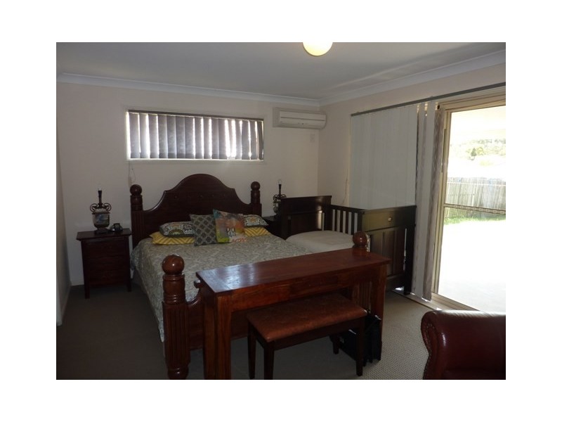 16 Madau Street, Mansfield QLD 4122