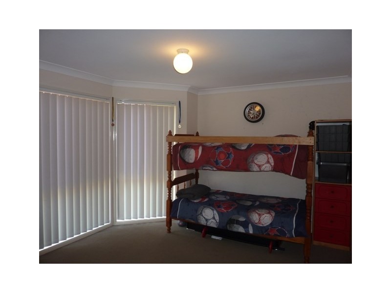 16 Madau Street, Mansfield QLD 4122