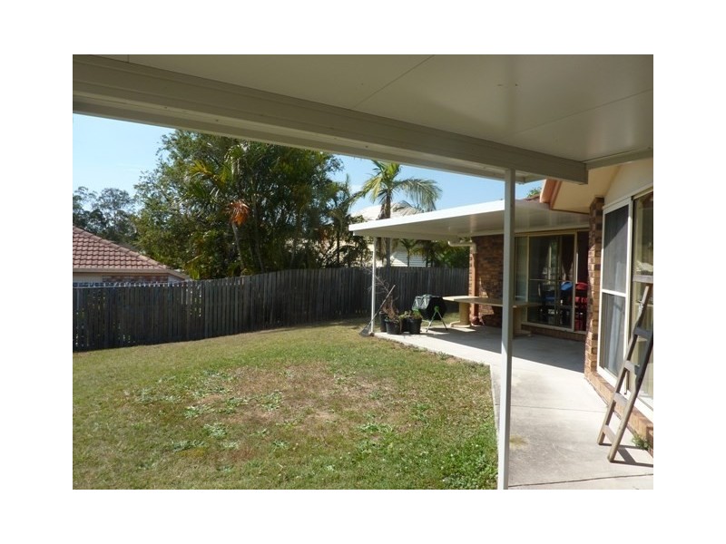 16 Madau Street, Mansfield QLD 4122