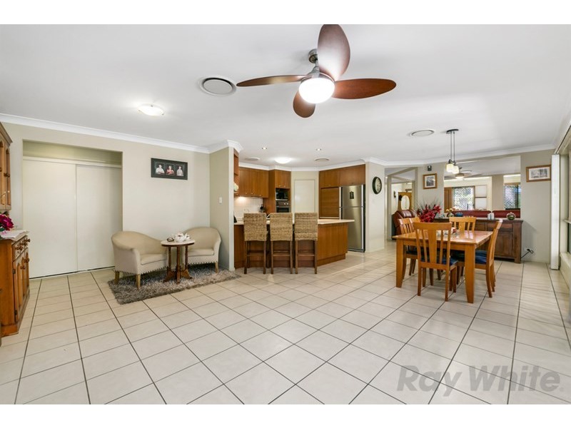 4 Bunya Court, Parkinson QLD 4115