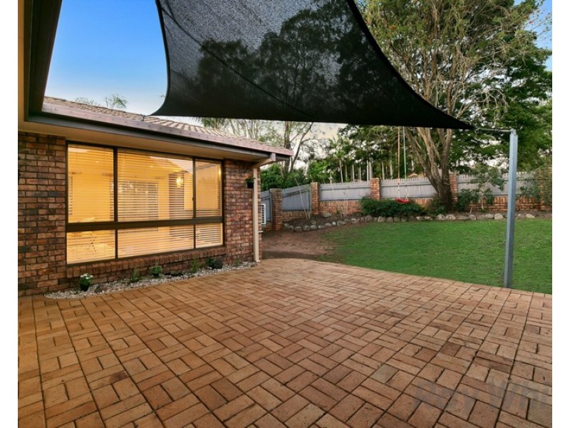 2 Woorabinda Street, Runcorn QLD 4113