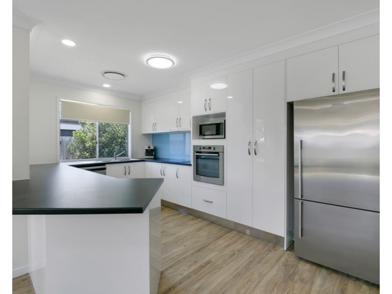 105 Bordeaux Street, Eight Mile Plains QLD 4113