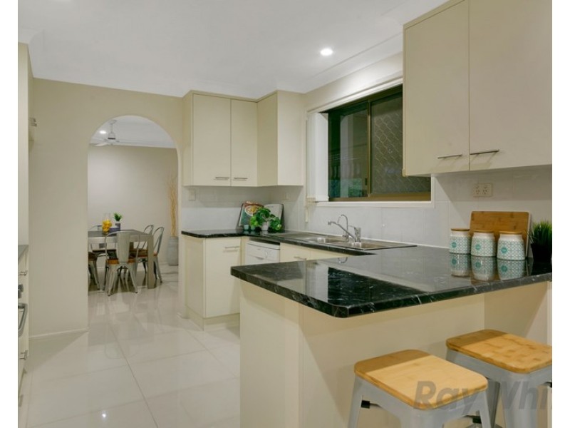 11 Gwandalan Street, Eight Mile Plains QLD 4113