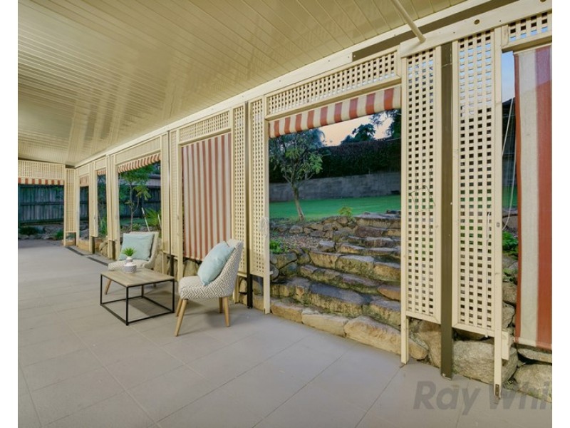 11 Gwandalan Street, Eight Mile Plains QLD 4113