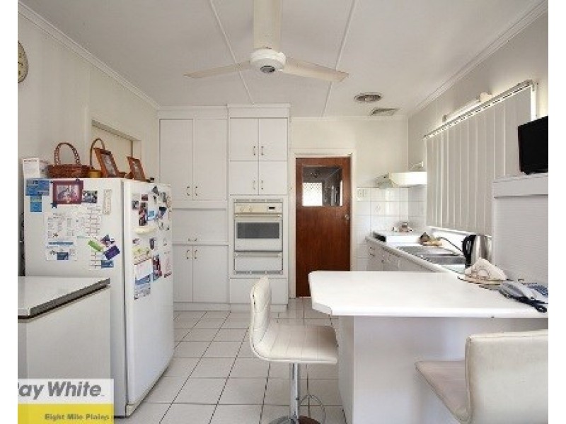 27 Stones Road, Sunnybank QLD 4109