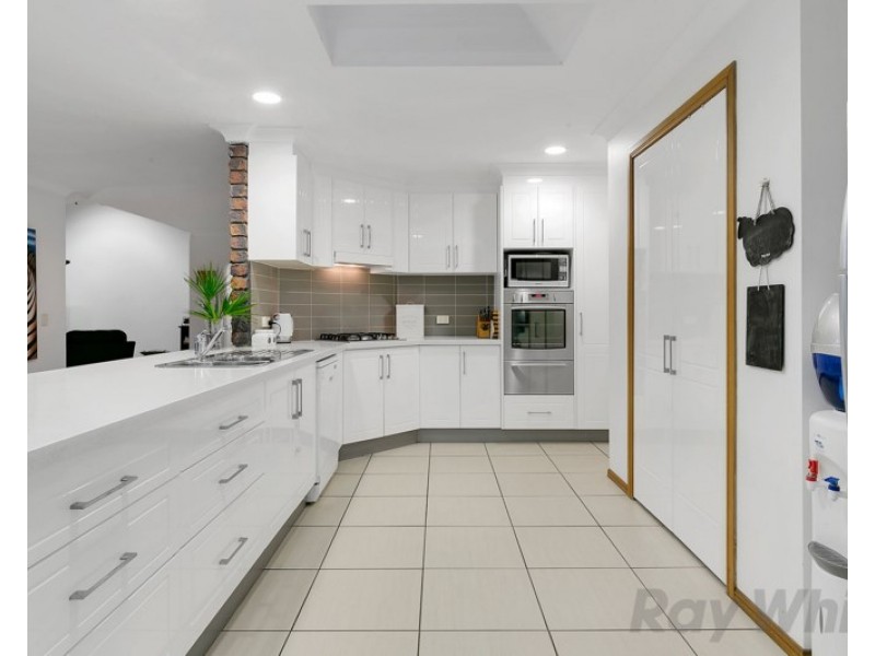 13 Arpege Crescent, Eight Mile Plains QLD 4113