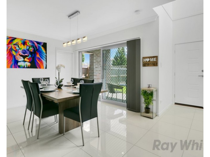 16A Southwalk Esplanade, Underwood QLD 4119