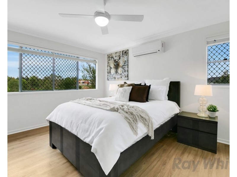 16A Southwalk Esplanade, Underwood QLD 4119