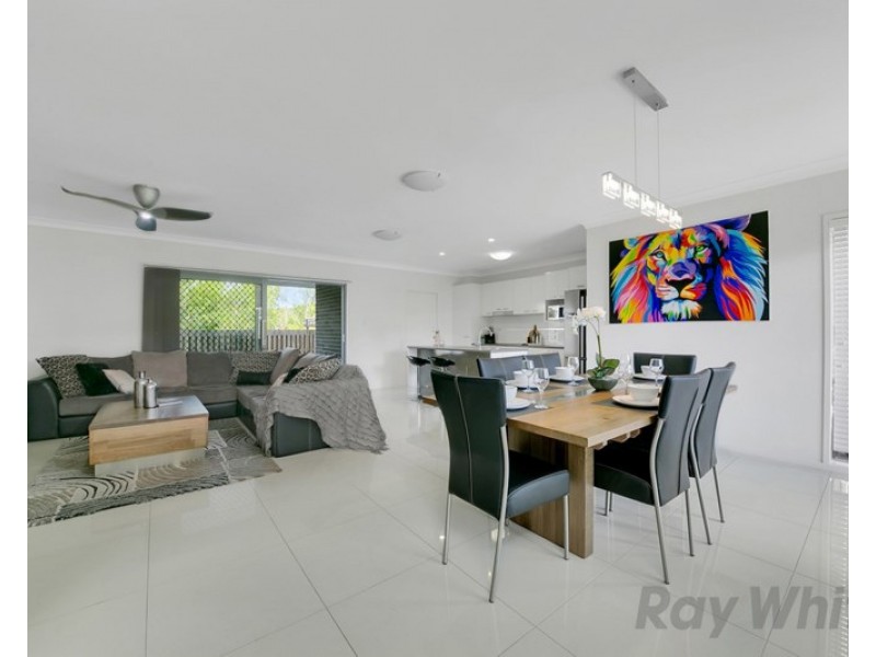 16A Southwalk Esplanade, Underwood QLD 4119