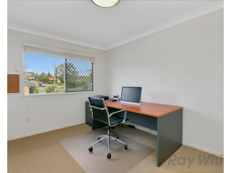 1 Bettina Street, Macgregor QLD 4109