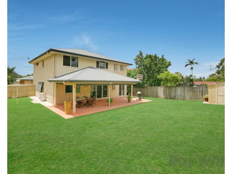 1 Bettina Street, Macgregor QLD 4109