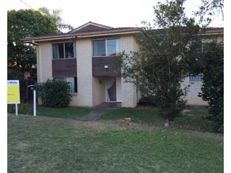 8 Provence Street, Macgregor QLD 4109