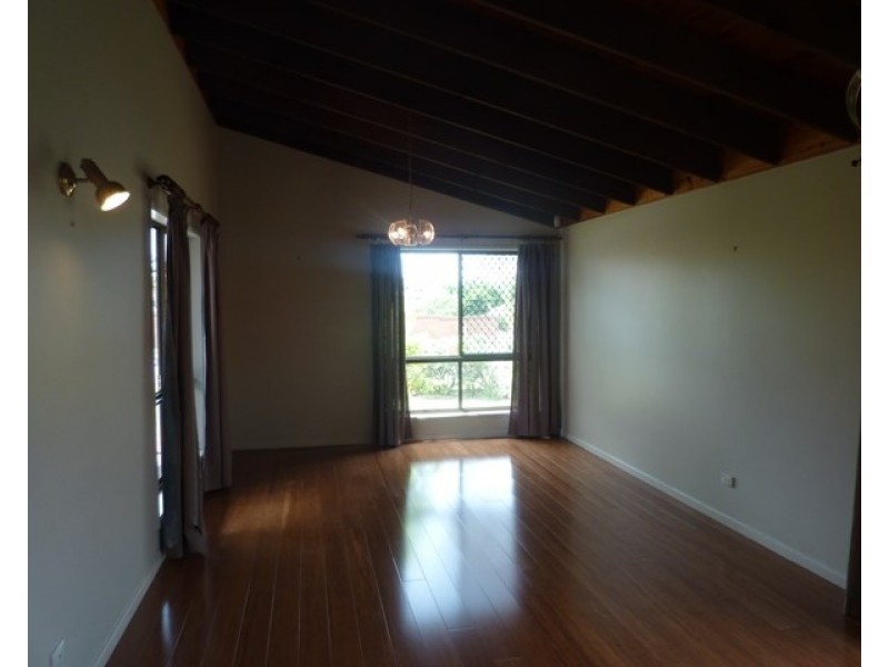 27 Dolomite Street, Runcorn QLD 4113