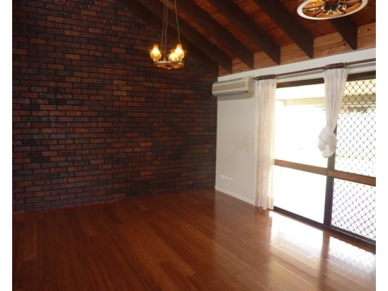 27 Dolomite Street, Runcorn QLD 4113