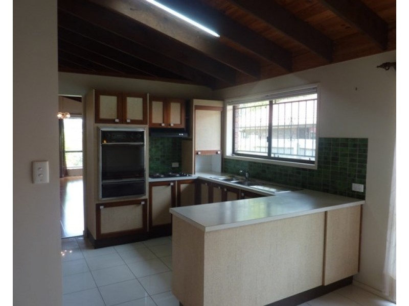 27 Dolomite Street, Runcorn QLD 4113