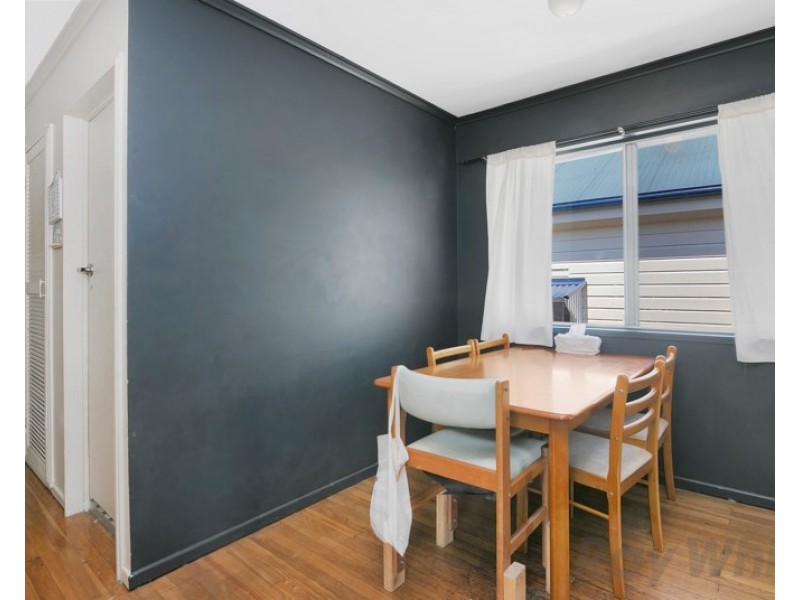 21 Dartmouth Street, Coopers Plains QLD 4108