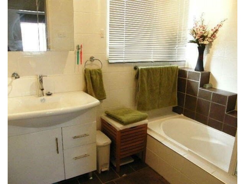 21 St Patrick Avenue, Kuraby QLD 4112