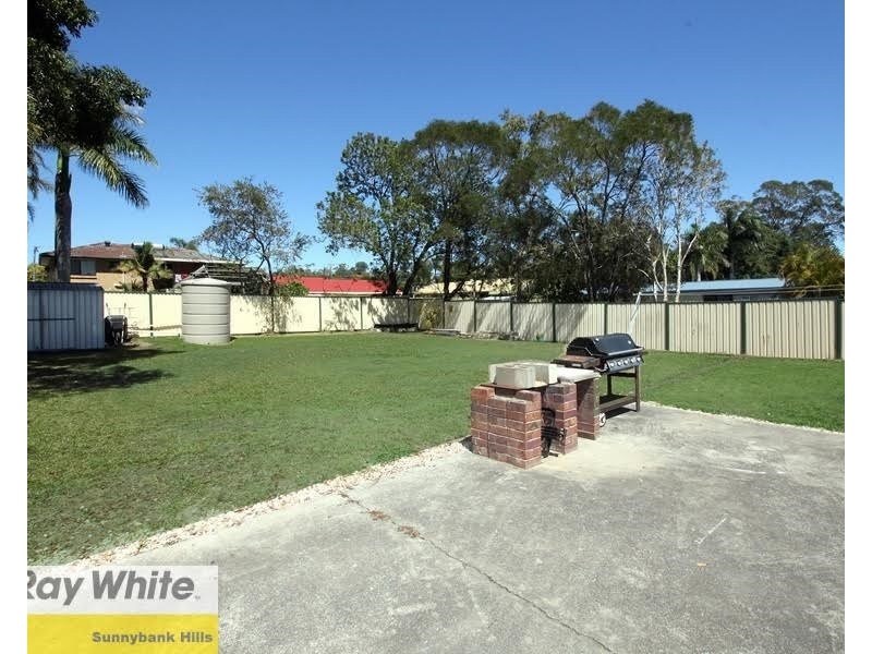 75 Estramina Road, Regents Park QLD 4118