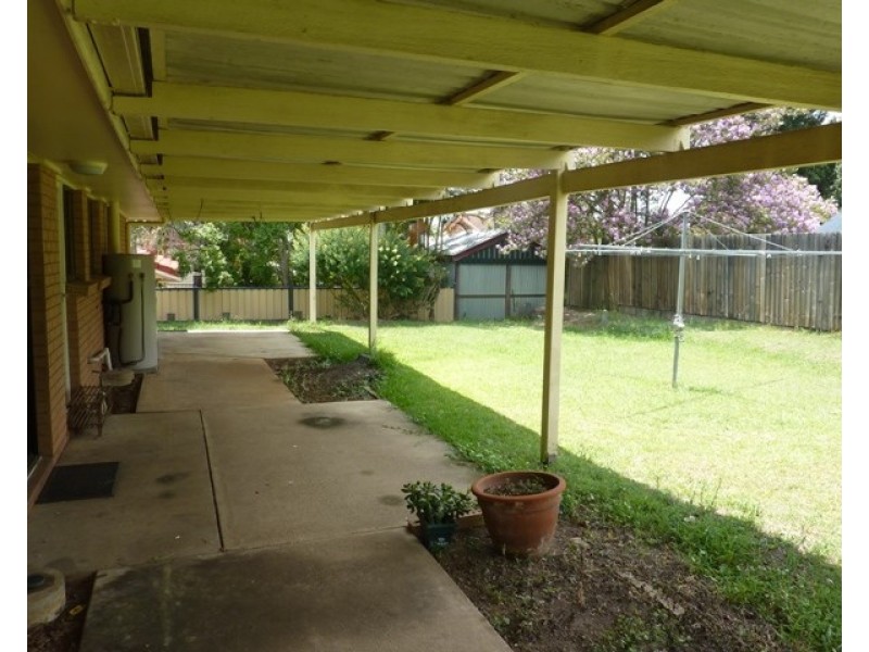 8 Amarna Street, Eight Mile Plains QLD 4113