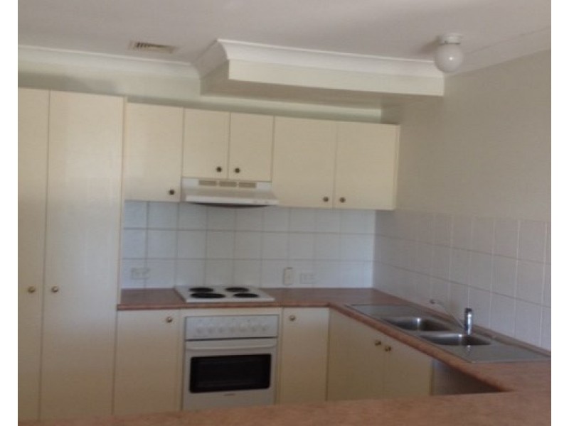 2/37 CRESSIDA Street, Sunnybank Hills QLD 4109