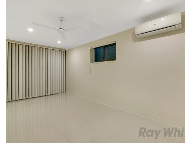 11 Gwandalan Street, Eight Mile Plains QLD 4113