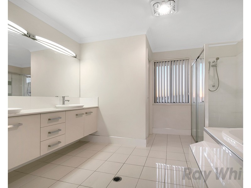 27 Hatia Place, Kuraby QLD 4112