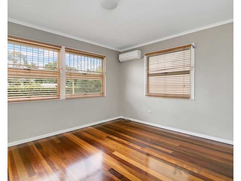 8 Glenview Street, Acacia Ridge QLD 4110