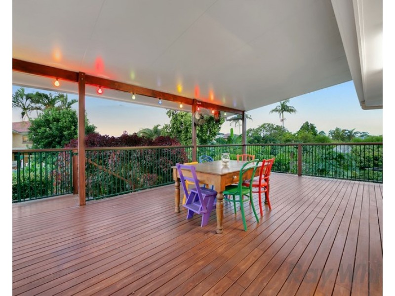 29 Darlington Street, Macgregor QLD 4109