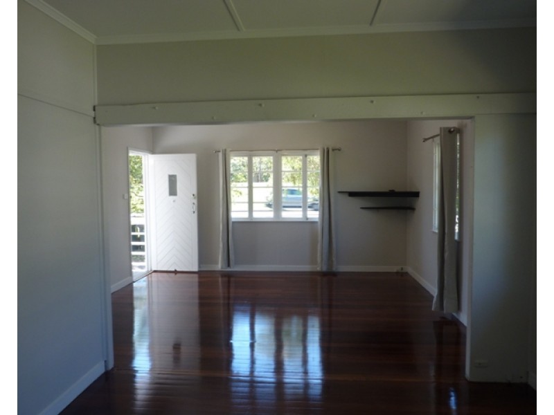 927 Boundary Road, Coopers Plains QLD 4108