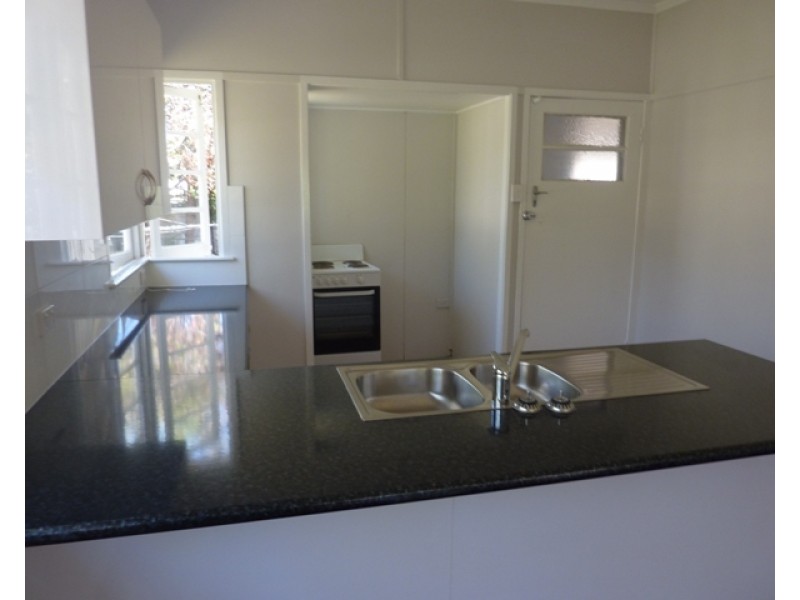 927 Boundary Road, Coopers Plains QLD 4108