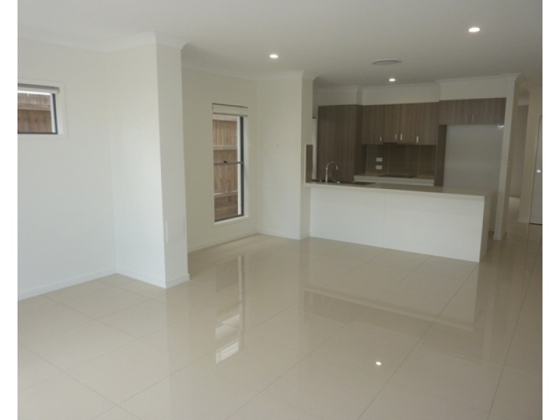 176 Cooper Crescent, Rochedale QLD 4123