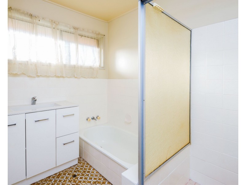 3 Geneva Street, Wishart QLD 4122