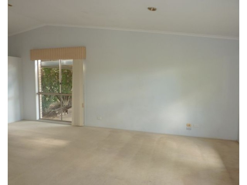 132 Warrigal Road, Runcorn QLD 4113