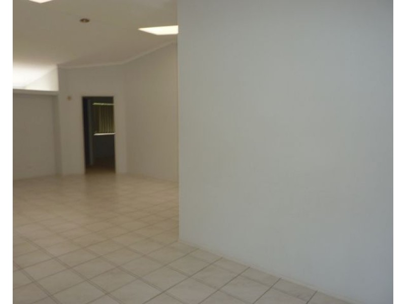 132 Warrigal Road, Runcorn QLD 4113