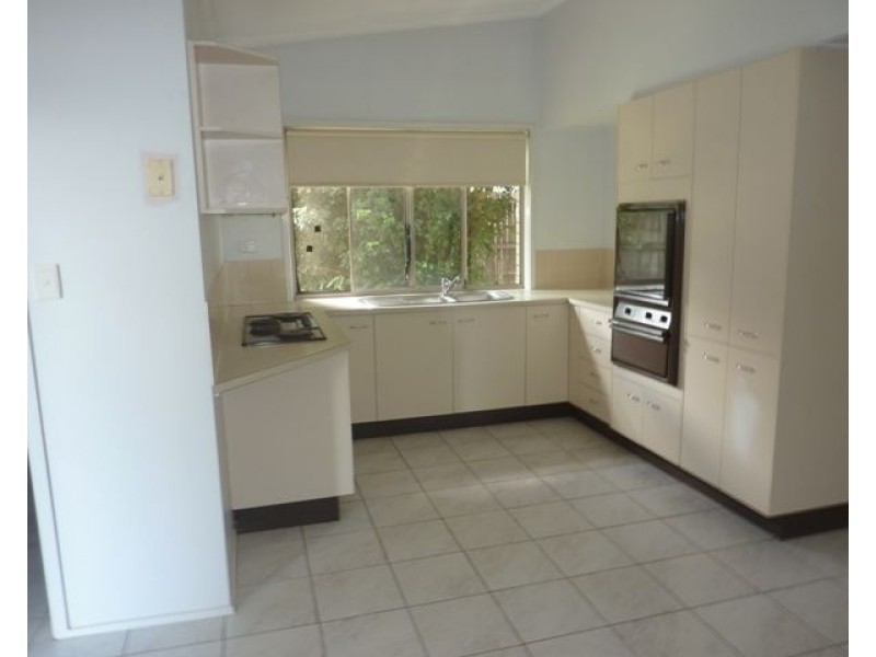 132 Warrigal Road, Runcorn QLD 4113