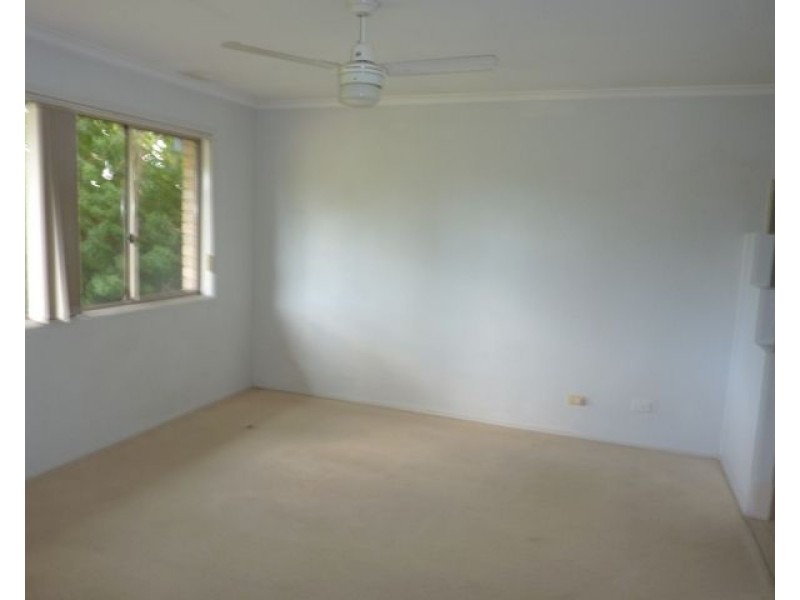 132 Warrigal Road, Runcorn QLD 4113