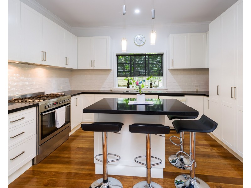 71 Nyleta Street, Coopers Plains QLD 4108