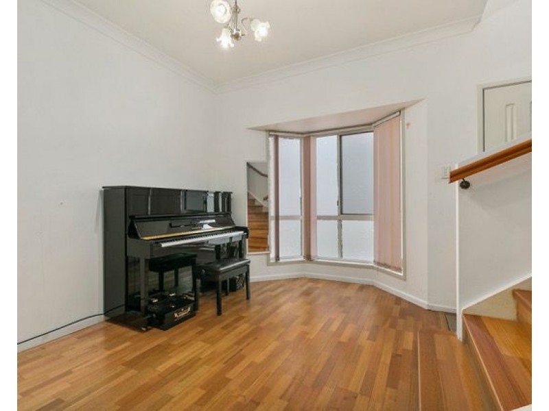 8/27 – 35 Lani Street, Wishart QLD 4122