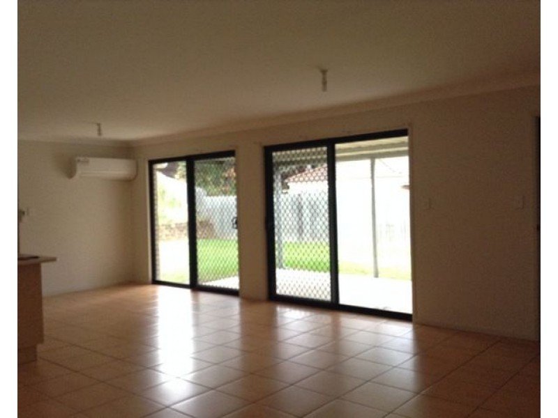 38 Nullarbor Circuit, Forest Lake QLD 4078