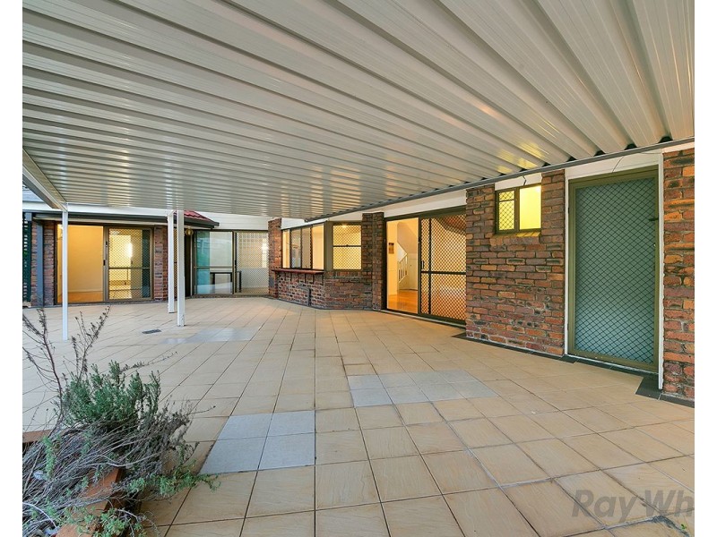 1 Stanton Court, Eight Mile Plains QLD 4113