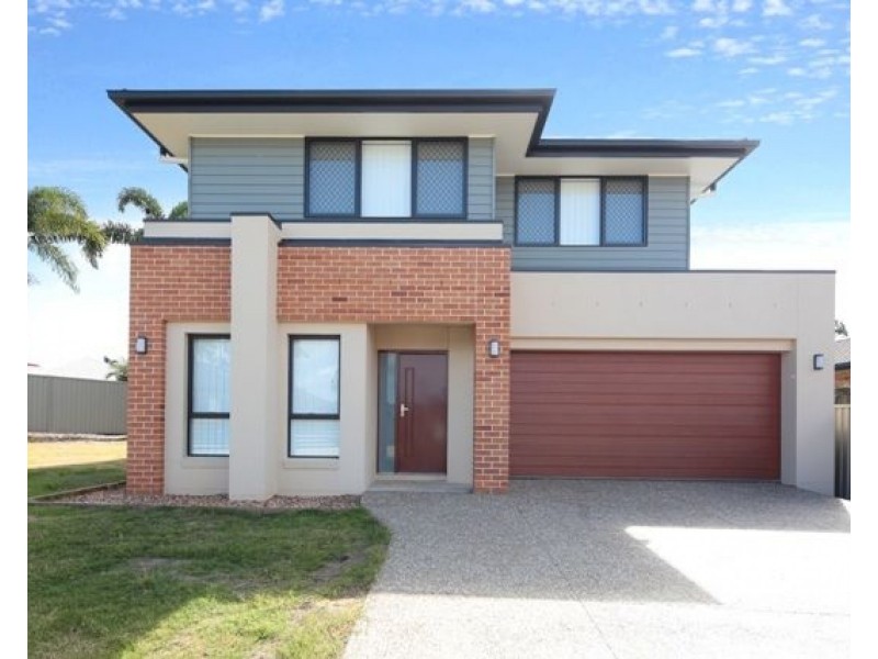 16 Dance Crescent, Eight Mile Plains QLD 4113