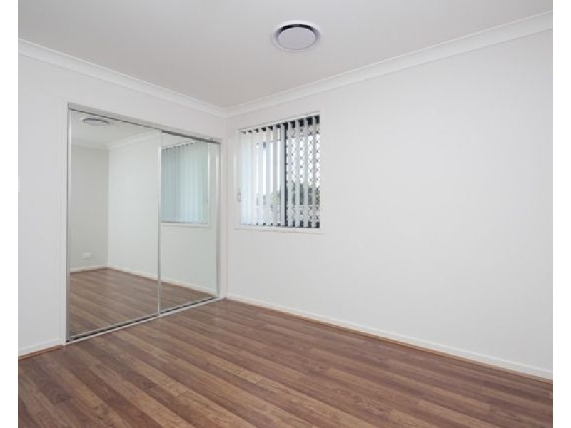 16 Dance Crescent, Eight Mile Plains QLD 4113