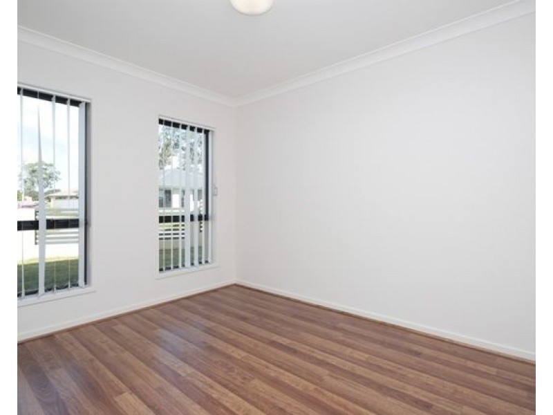 16 Dance Crescent, Eight Mile Plains QLD 4113